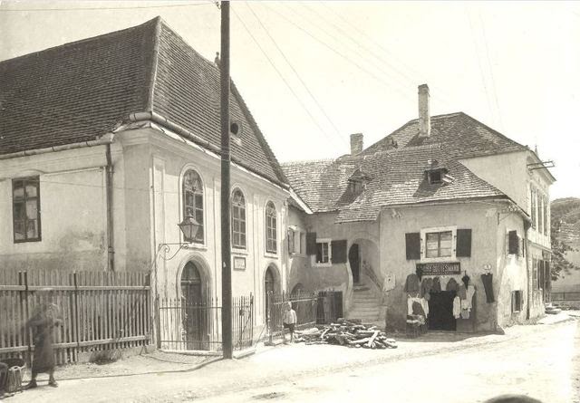 טעקע:מאטערסדארף שול און קהילה צענטער.jpg